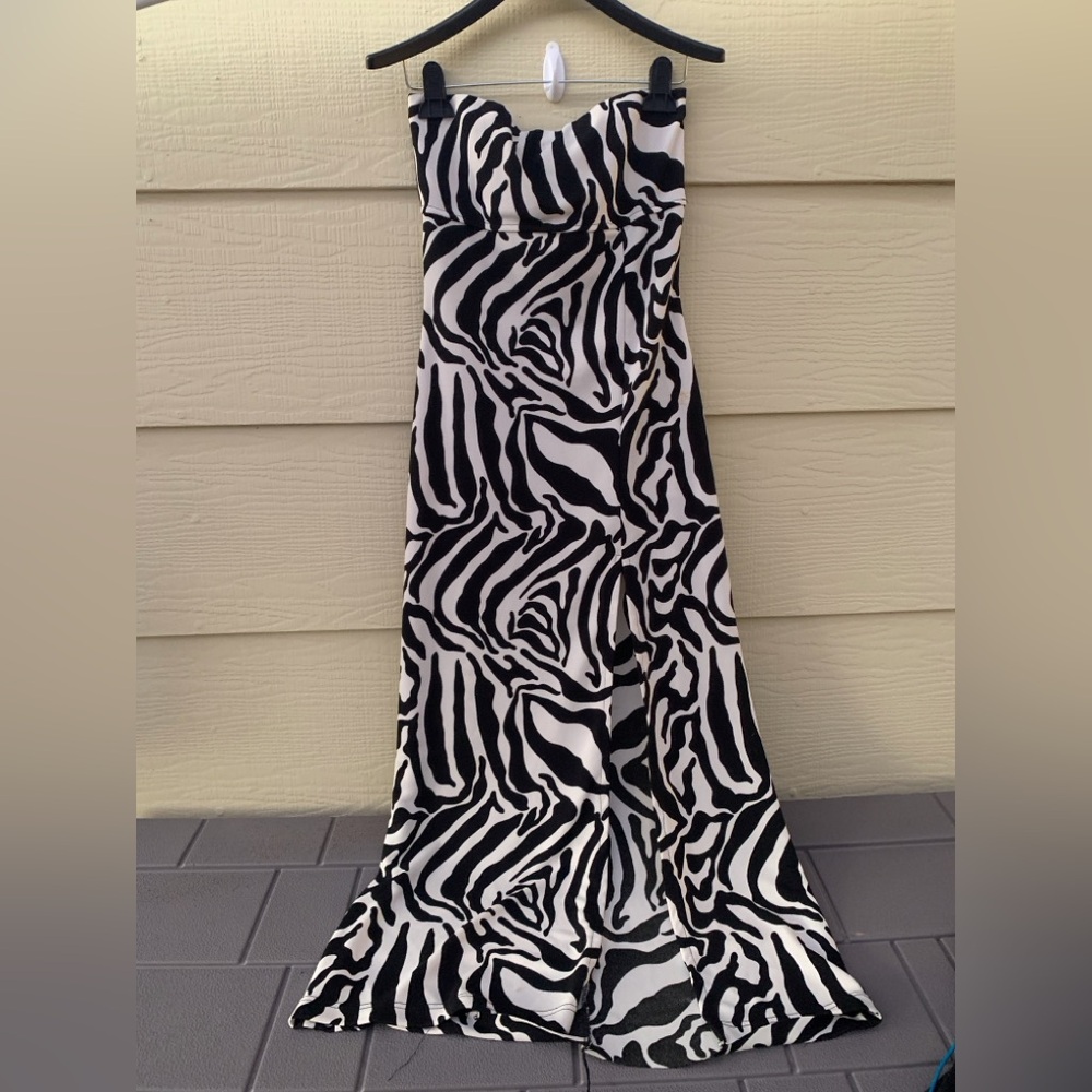 Vintage Newport News Black and White Strapless Dress